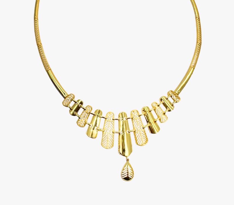 Casting necklace