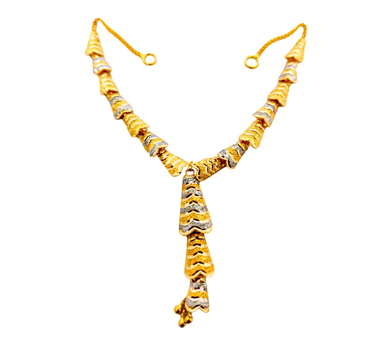 Casting necklace